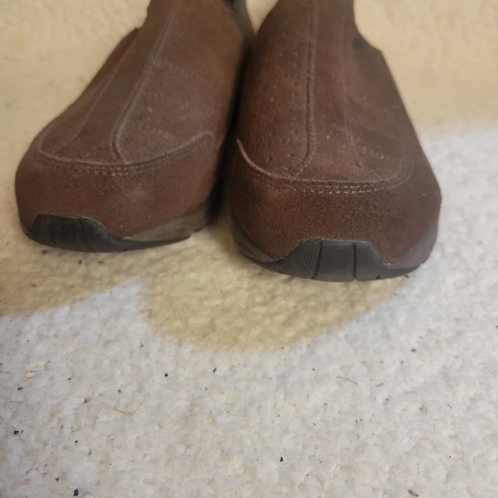 Easy Spirit Hometeams Womens 8.5W Brown Suede Slip On Walking Shoes Comfort